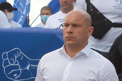 Поздравивший Путина украинский депутат зашел в баню и пожелал мира славянам